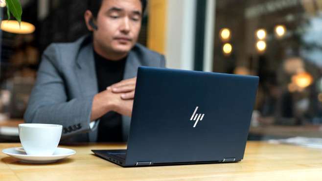 HP Elite Dragonfly: Leichter Laptop mit 24 Stunden Akkulaufzeit