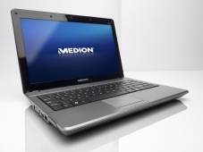 Medion Akoya E3211: Subnotebook mit HD-Display